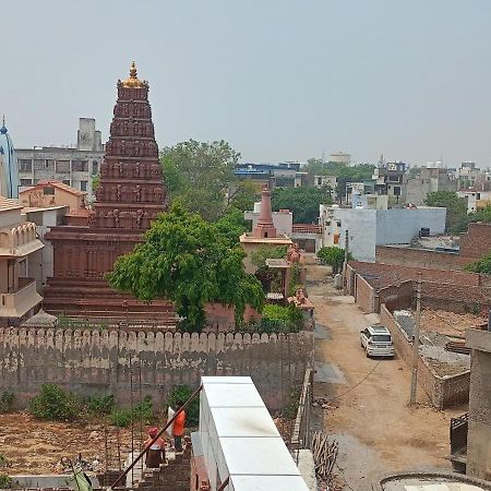 New Gayatri Palace Near Prem Mandir Vrindāvan Buitenkant foto